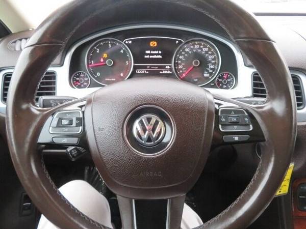 2012 VW Touareg TDI 4WD Diesel... 122,000 Miles... $11,900... New... for sale in Waterloo, IA – photo 14