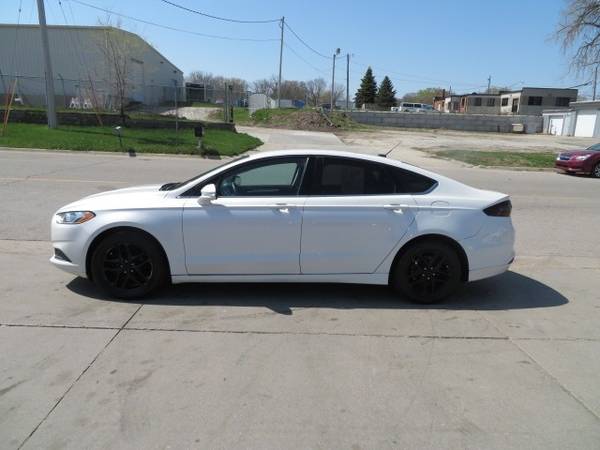 2013 Ford Fusion 4dr Sdn SE FWD 126, 000 miles 6, 500 for sale in Waterloo, IA – photo 3