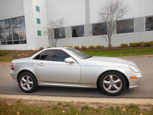 2001 Mercedes SLK320 - cars & trucks - by owner - vehicle automotive... for sale in Bartlett, IL – photo 7