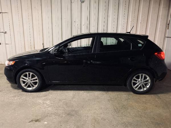 2012 Kia Forte 5-Door EX - cars & trucks - by dealer - vehicle... for sale in Madison, WI – photo 4
