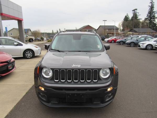 2017 Jeep Renegade Latitude for sale in McMinnville, OR – photo 3