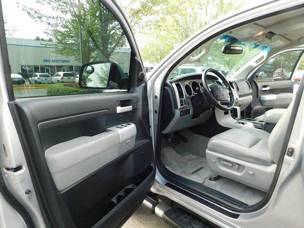 2008 Toyota Tundra Limited / 4x4 / LEATHER / NAV / BACKUP / PRISTINE... for sale in Portland, OR – photo 9