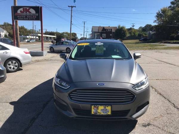 2013 Ford fusion SE 1-Owner sunroof usb clean carfax history report... for sale in Westport , MA – photo 3