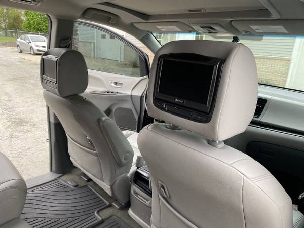 2016 Toyota Sienna XLE FWD 8-Passenger V6 - - by for sale in Windfall, IN – photo 16
