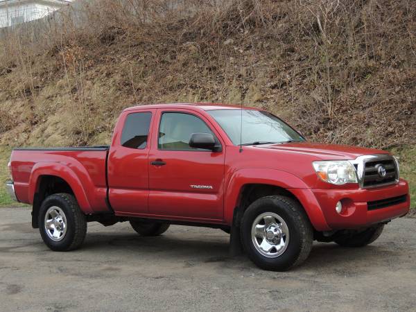 2009 Toyota Tacoma SR5 NEW FRAME SHARP TRUCK ONE OWNER - cars for sale in binghamton, NY – photo 9