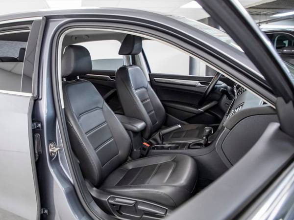 2018 Volkswagen Passat 2 0T SE - - by dealer - vehicle for sale in San Rafael, CA – photo 19