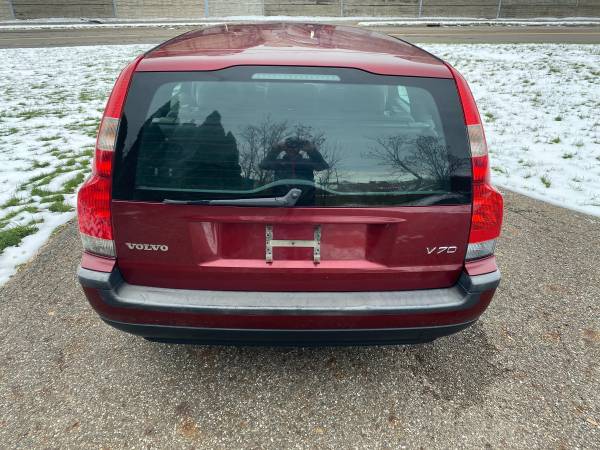 2003 Volvo V70 2.4 Wagon - cars & trucks - by owner - vehicle... for sale in Canton, OH – photo 4