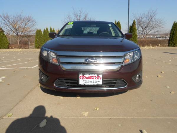`2011 Ford Fusion SE - cars & trucks - by dealer - vehicle... for sale in Iowa City, IA – photo 3