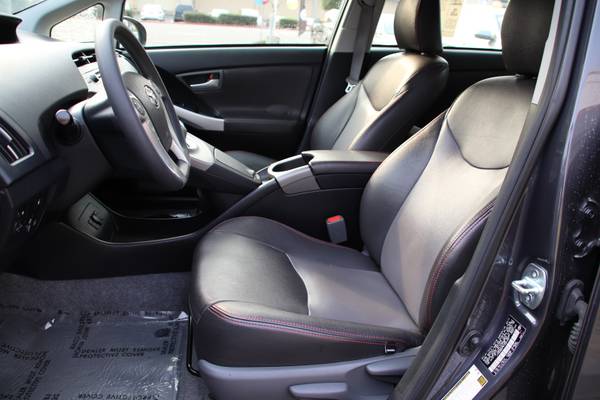 2015 Toyota Prius Plugin Hybrid Advanced Hatchback hatchback Gray for sale in Colma, CA – photo 11