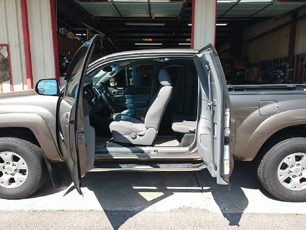 2012 Toyota Tacoma PreRunner Access Cab 2WD - - by for sale in Cleveland, SC – photo 18