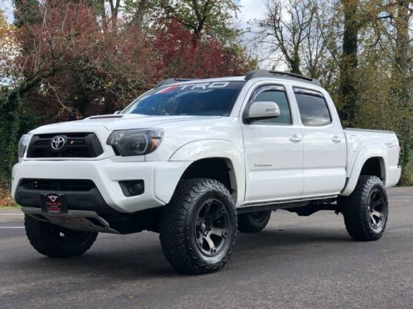 2015 Toyota Tacoma V6 4x4 4dr Double Cab 5.0 ft , 2016,2017,2018 -... for sale in Gladstone, WA – photo 4