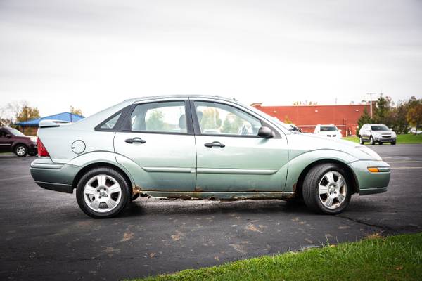 2003 FORD FOCUS ZTS 116,000 MILES SUNROOF RUNS GREAT $1995 CASH -... for sale in REYNOLDSBURG, OH – photo 13