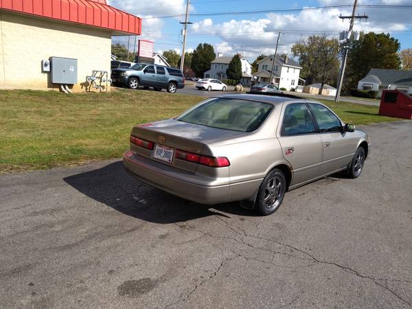 98 Toyota Camry runs excellent for sale in Columbus, OH – photo 3