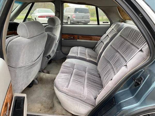 1993 Buick LeSabre Limited - sedan - - by dealer for sale in Grand Blanc, MI – photo 6