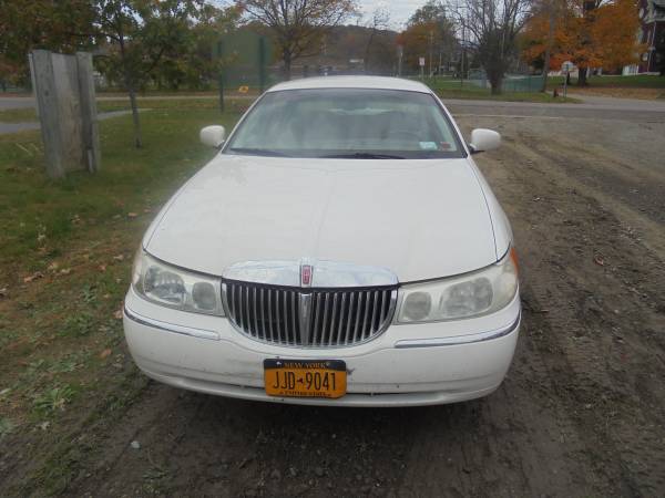 2000 Lincoln town car for sale in Prattsburgh, NY – photo 2