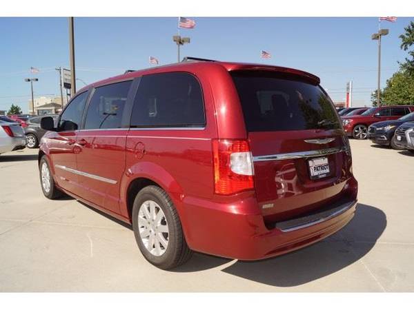 2016 Chrysler Town & Country Touring - mini-van for sale in Ardmore, TX – photo 3