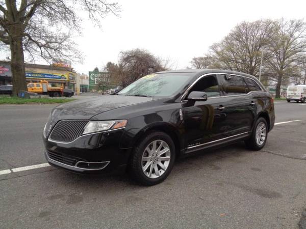 2015 Lincoln MKT 4dr Wgn 3 7L AWD w/Livery Pkg YOU WILL DRIVE OUT for sale in Elmont, NY – photo 3