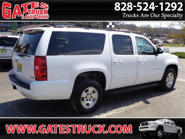 2012 Chevrolet Suburban 1500 LS 4WD V8 White - - by for sale in Franklin, NC – photo 4