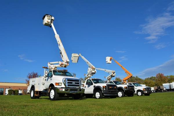 Bucket Truck Liquidation Sale (NON-CDL AVAILABLE!) - cars & trucks -... for sale in Crystal Lake, TN – photo 4