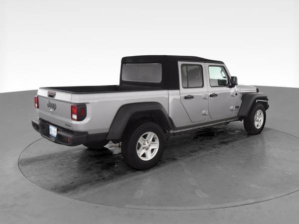 2020 Jeep Gladiator Sport S Pickup 4D 5 ft pickup Silver - FINANCE -... for sale in Memphis, TN – photo 11