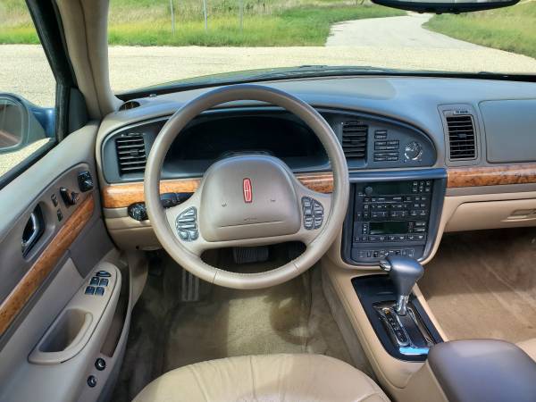 1999 Lincoln Continental!! LOW MILES!! Leather!! Sunroof!! Clean AF!! for sale in Dubuque, IA – photo 9