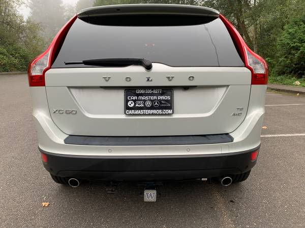 2010 Volvo XC60 AWD R-Design Luxury SUV- EXTREMELY CLEAN!FULLY... for sale in Lynnwood, WA – photo 5