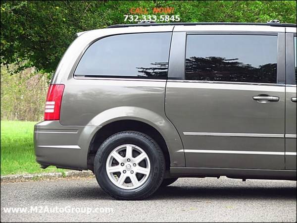 2010 Chrysler Town Country Touring Plus 4dr Mini Van for sale in East Brunswick, NJ – photo 21
