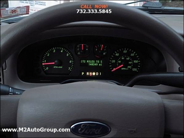 2005 Ford Taurus SE 4dr Sedan - cars & trucks - by dealer - vehicle... for sale in East Brunswick, NY – photo 8