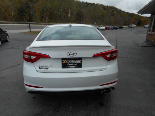2016 Hyundai Sonata SE - - by dealer - vehicle for sale in Cass Lake, VT – photo 4