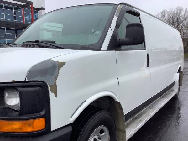 ONE Owner! 2009 Chevy Express 3500! Dependable! - - by for sale in Ortonville, OH – photo 10