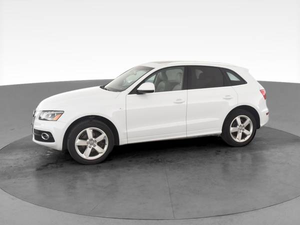2012 Audi Q5 3.2 Quattro Premium Plus Sport Utility 4D suv White - -... for sale in Albuquerque, NM – photo 4