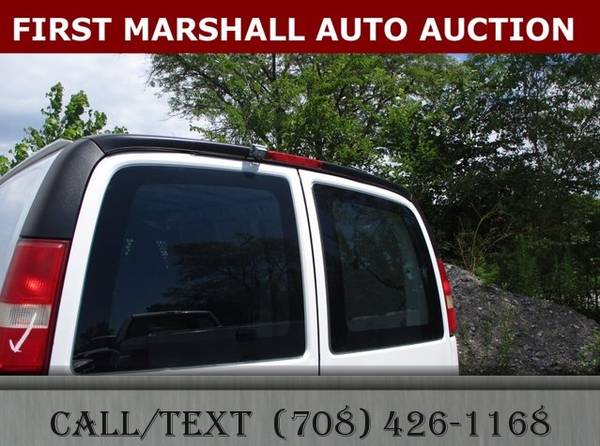 2006 Chevrolet Express Cargo Van - First Marshall Auto Auction for sale in Harvey, IL – photo 2