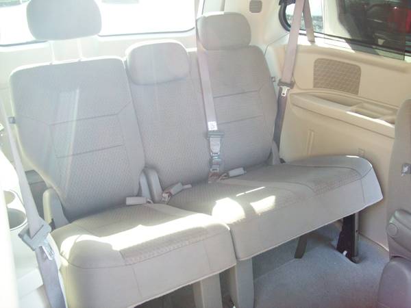 2008 Chrysler Town & Country Touring - 157k mi - Non Smoker Driven for sale in Southaven, TN – photo 18