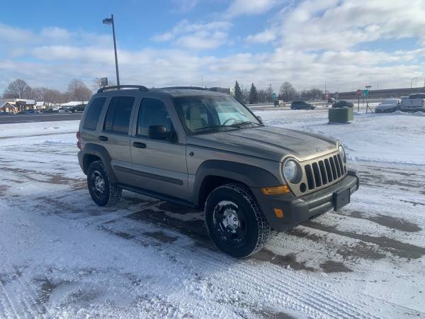2006 Jeep Liberty Sport 4X4 - - by dealer - vehicle for sale in Osseo, MN – photo 5