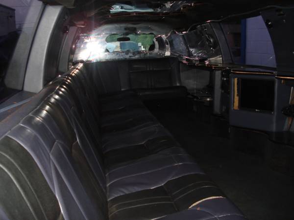 2000 FORD EXCURSION STRETCH LIMO - cars & trucks - by dealer -... for sale in Downers Grove, IL – photo 3