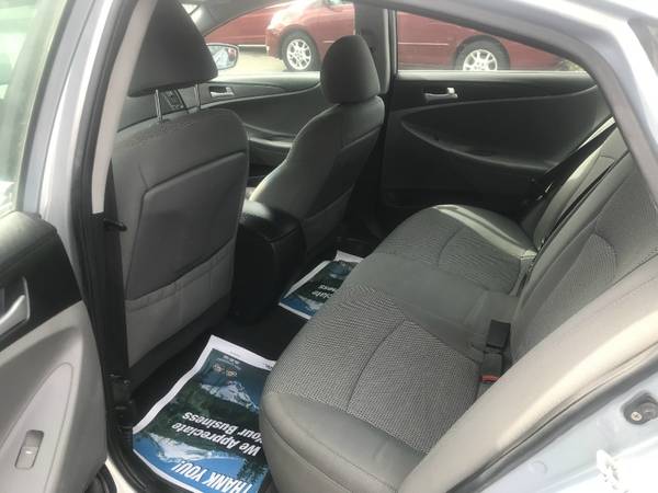 2012 Hyundai Sonata 4dr Sdn 2.4L Auto GL*CLEAN TITLE*RUNS&DRIVE... for sale in Hillsboro, OR – photo 5