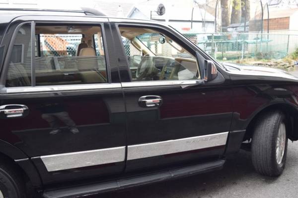 *2008* *Lincoln* *Navigator* *Base 4dr SUV* - cars & trucks - by... for sale in Paterson, MD – photo 15