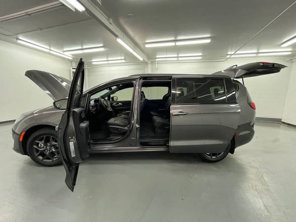 2020 Chrysler Pacifica Touring L Plus for sale in PUYALLUP, WA – photo 11