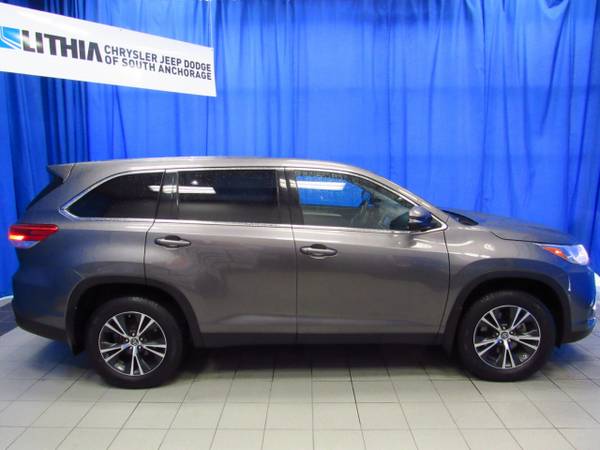 2019 Toyota Highlander LE V6 AWD - cars & trucks - by dealer -... for sale in Anchorage, AK – photo 4