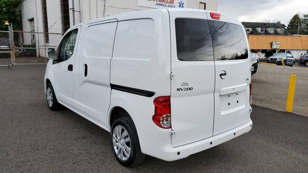 2020 Nissaan nv200 SV 2 0L cargo, camera, bluetooth, 18K - cars & for sale in Huntingdon Valley, PA – photo 3