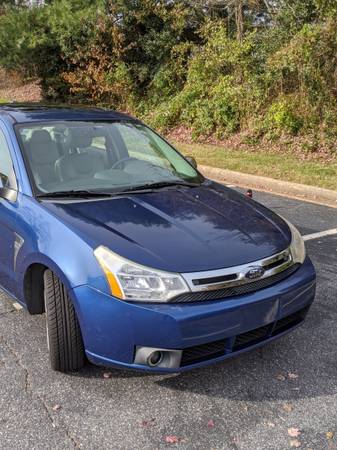 2009 Ford Focus SEL Sedan, 137k - cars & trucks - by owner - vehicle... for sale in Hickory, NC – photo 2