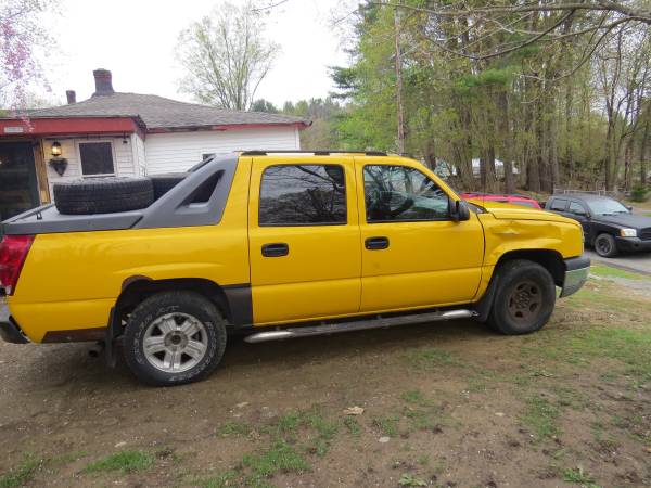 2003 Chevy Avalanche for sale in Pittsfield, MA – photo 3