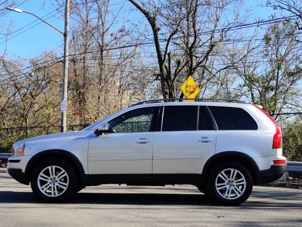 2009 Volvo XC90 AWD 3 row seats - cars & trucks - by owner - vehicle... for sale in Brooklyn, NY – photo 4