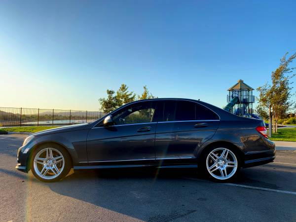 2009 Mercedes Benz C300 with Panoramic Sunroof for sale in Hollister, CA – photo 5