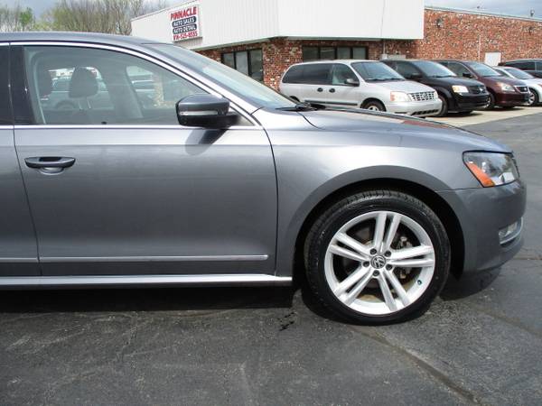 2015 Volkswagen Passat TDI SEL*Only 29,000 miles!! Great Price! -... for sale in Lees Summit, MO – photo 5