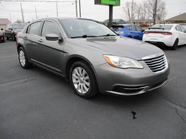 2013 Chrysler 200 Touring - - by dealer - vehicle for sale in Fort Wayne, IN – photo 2
