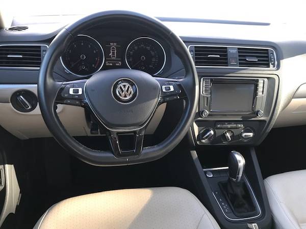 2017 Volkswagen Jetta SE Turbo 32K Miles Sunroof Start Button Camera for sale in Statham, GA – photo 15