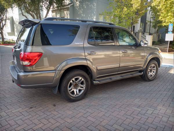 2007 Toyota Sequoia Limited 8 Passenger, DVD, Leather, Sunroof for sale in San Jose, CA – photo 6
