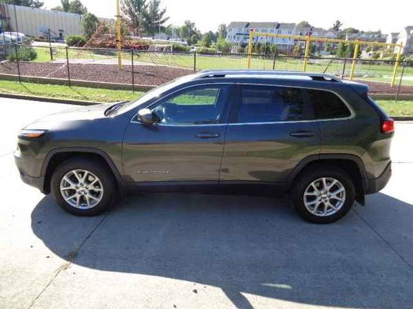 2014 Jeep Cherokee 4X4 Latitude 3.2L V6 F DOHC 24V - cars & trucks -... for sale in Purcellville, District Of Columbia – photo 3