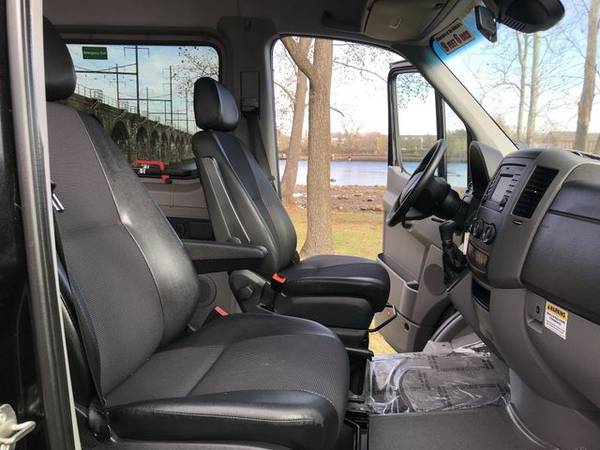 2014 Mercedes-Benz Sprinter 2500 Passenger - Financing Available! -... for sale in Morrisville, PA – photo 17